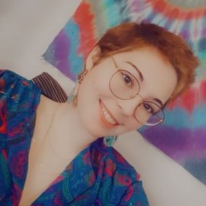 Meet your Posher, Adah